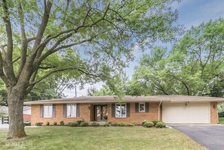 7816 Luin Ln, Windsor Heights, IA 50324