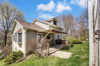 438 N Mechanic St, Lebanon, OH 45036