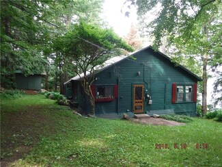 1 Pine Point Dr, Morristown, NY 13664