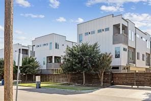 1915 Summit Ave Unit 2, Dallas, TX 75206