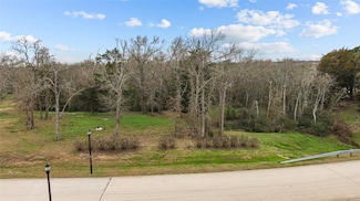 4728 Dutton Lake Dr, Cove, TX 77523