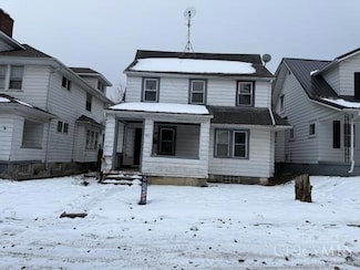 60 E Maplewood Ave, Dayton, OH 45405