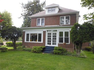 2112 Prospect Rd, Prospect, PA 16052
