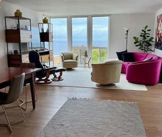 424 Stratford Ct Unit A32, Del Mar, CA 92014