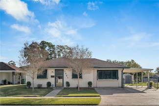 1061 Price Dr, Harvey, LA 70058