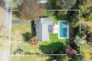 920 Pine Neck Rd Unit 2D1, Southold, NY 11971