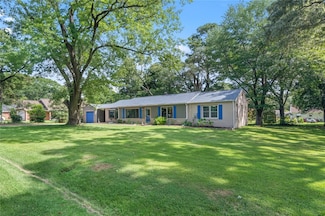 1523 Steuben Rd, Gloucester Point, VA 23062