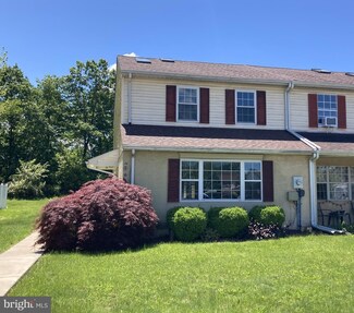 6 Mimosa Ct, Quakertown, PA 18951