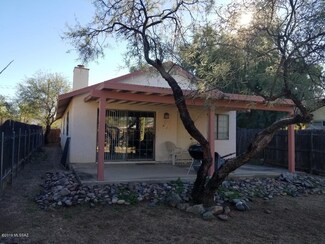 3307 E Water St, Tucson, AZ 85716