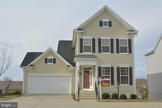 8838 Screech Owl Ct, Gainesville, VA 20155