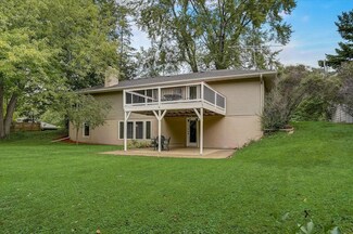 15617 Randall Ln, Minnetonka, MN 55345