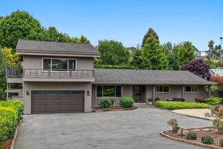 140 Greenbrier Dr, Aptos, CA 95003