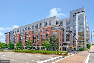 145 Riverhaven Dr Unit 135, National Harbor, MD 20745