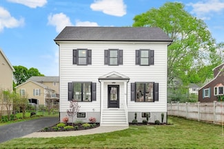 152 Renfrew St, Arlington, MA 02476