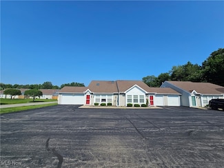 3308 Trappers Trail Unit A, Cortland, OH 44410