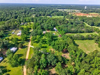 11331 Spring Lake Rd E, Chunchula, AL 36521