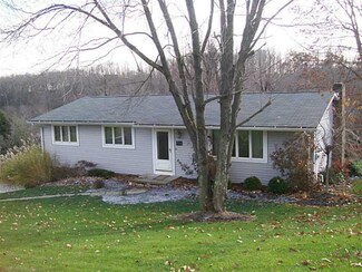 232 La Ray Dr, Butler, PA 16001