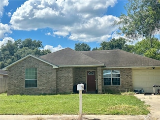 1303 E Hancock St, Beeville, TX 78102