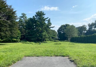 75 North St, Fairhaven, MA 02719