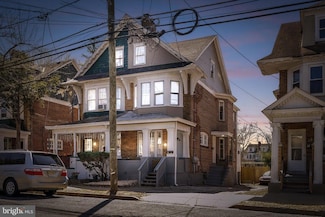 57 Sanhican Dr, Trenton, NJ 08618