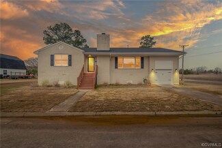 123 Kirby St, West Point, VA 23181
