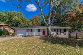 929 Pine Roc Dr, Stone Mountain, GA 30083