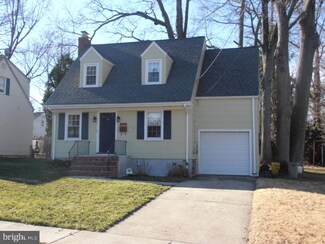619 Greenway Ave, Ewing, NJ 08618
