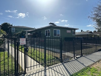 3382 Los Flores Blvd, Lynwood, CA 90262