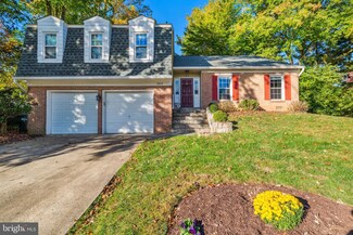 2840 Edgelea Rd, Vienna, VA 22181