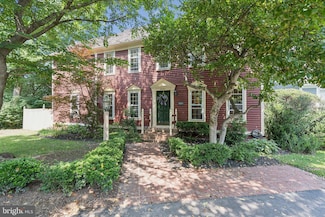 2085 Cobblestone Ln, Reston, VA 20191