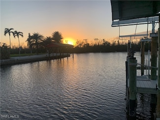 3939 Coconut Dr, Saint James City, FL 33956