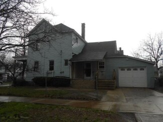 828 Veto St NW, Grand Rapids, MI 49504