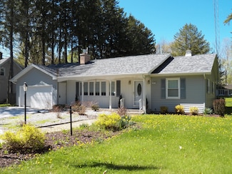 1644 N Rapids Rd, Manitowoc, WI 54220