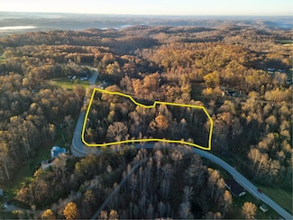 41 Belle Point Rd, Beattyville, KY 41311
