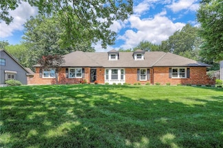 331 N Winnebago Dr, Greenwood, MO 64034