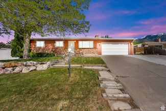 9325 Quail Hollow Cir, Sandy, UT 84093