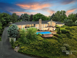 600 River Heights Dr, Meridian, ID 83646