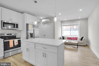 2209 N Broad St Unit 201, Philadelphia, PA 19132