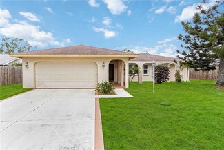 3121 Mohawk St, Sarasota, FL 34231