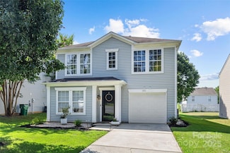 1911 Almond Hills Dr, Charlotte, NC 28262