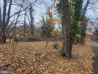 000 Cherry Ln, Doylestown, PA 18901