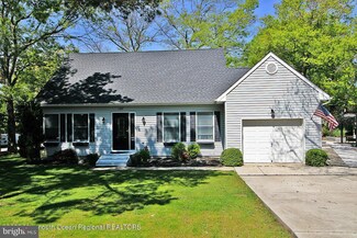 187 Topside Rd, Manahawkin, NJ 08050