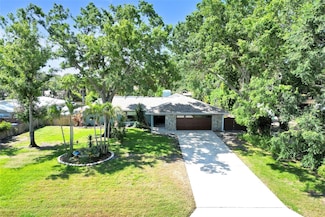 1220 Pinellas Point Dr S, Saint Petersburg, FL 33705