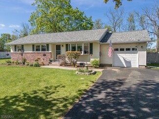 106 Highview Terrace, Hackettstown, NJ 07840