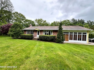 252 Wemple Rd, Schenectady, NY 12306