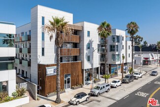 3223 Wilshire Blvd Unit 412, Santa Monica, CA 90403