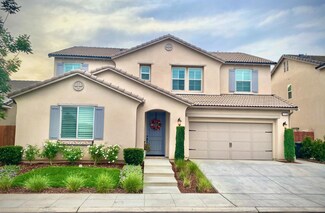 1116 Carmelita Ave, Clovis, CA 93619