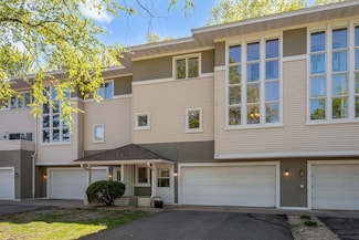 3664 Abbey Way Unit C, Eagan, MN 55123