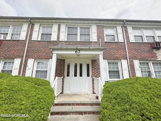 62 Stonehurst Blvd Unit G, Freehold, NJ 07728