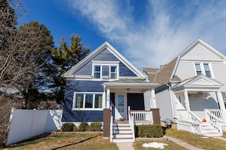 1216 Monroe Ave, South Milwaukee, WI 53172